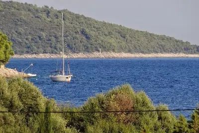 Image de Appartement de deux chambres prés de la plage Prizba, Korcula (A-14385-c)