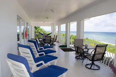 Image de Brac Beach House! Oceanfront Private Home! Plongée-Kayak-Snorkel-Randonnée-Vélo-Hamacs