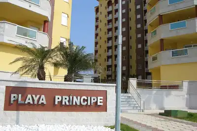 Image de Apart. famille 1er étage, vue sur la mer, piscine commune, proche de la plage