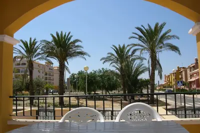 Image de Apart. en rez-de-chaussée, grand patio, wifi gratuit, piscine commune, parking