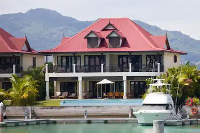 Image de Villa 5 chambres, piscine privée de 12 m