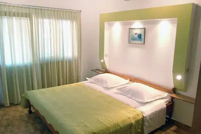 Image de Appartement de deux chambres avec le balcon et la vue sur le mer Baska Voda, Makarska (A-2709-b)