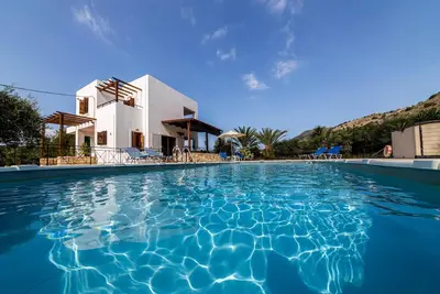 Image de ☀️ Non Survolant Pool Piscine privée sécurisée pour la sécurité des enfants WiFi WiFi gratuit