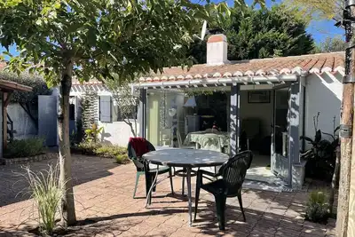 Image de Maison en impasse proche plage et port, jardin clos, barbecue, 4 couchages Ă Noirmoutier