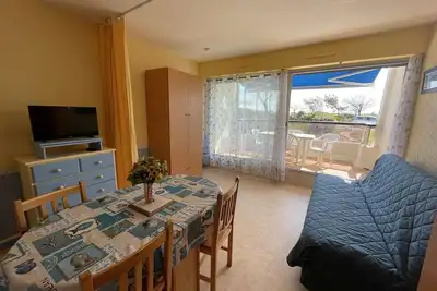 Image de Studio rénové à 50m de la plage avec parking privé