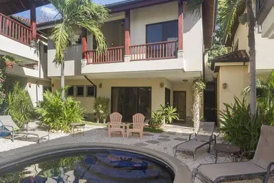 Image de Belle, 2 étages, villa de 3 chambres �� Playa Grande!