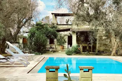 Image de Villa avec piscine dans les oliveraies centenaires du Salento