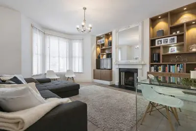 Image de Urban Oasis: Appartement récemment rénové de 5 * 2bed luxueux dans un quartier verdoyant du centre de Londres