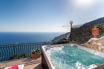 Image de Apartment with breathtaking view, Jacuzzi and Solarium