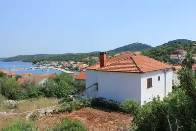 Image de Appartement de deux chambres avec la terrasse et la vue sur le mer Sali, Dugi otok (A-883-a)
