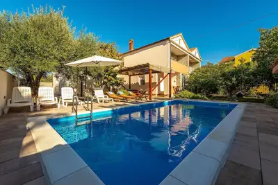 Image de Belle maison à Vrsi avec WiFi