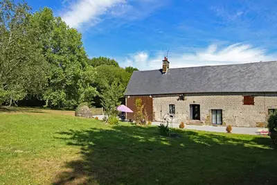 Image de Maison au Cœur du Bocage Normand, Cheminée, Jardin Privé et Proximité Randonnées