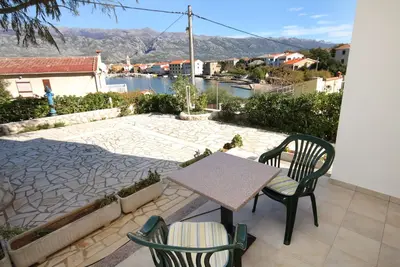 Image de Garçonnière avec la terrasse et la vue sur le mer Vinjerac, Zadar (As-3248-c)
