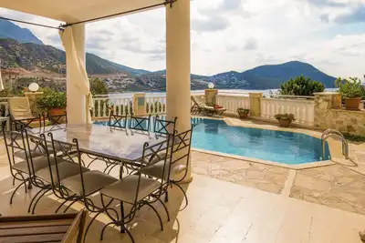 Image de Villa Alev- Jacuzzi, piscine privée, vue dégagée sur la mer, première ligne de la mer