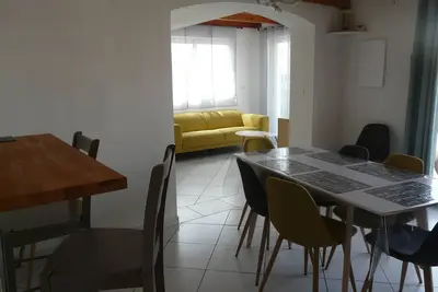 Image de Confortable maison climatisée à proximité de la mer