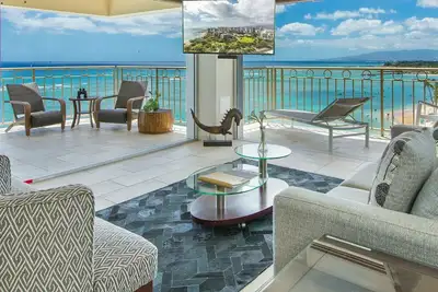 Image de Une vue à mourir pour! 3 chambres 3 salles de bain sur le sable à Waikiki Beach