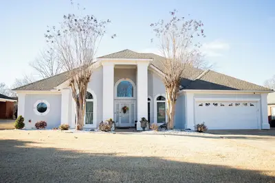 Image de Southern Luxury: East Chase District 3bd / 2bth