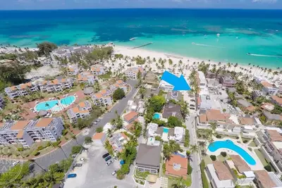 Image de Los Corales Beach Village - Votre paradis privé 2br au premier étage
