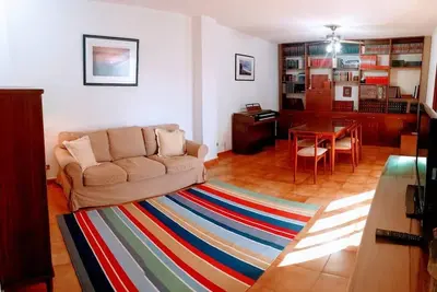 Charmant appartement de 3 chambres dans le centre-ville