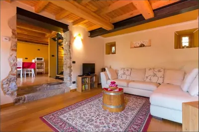 Image de Casa Cesira entre les collines de Prosecco et les lacs, entre Venise et les Dolomites
