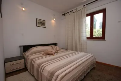 Image de Appartement d'une chambre avec la terrasse et la vue sur le mer Mandre, Pag (A-6474-d)