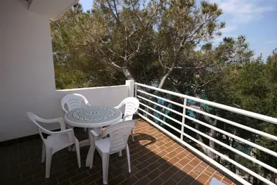 Image de Appartement d'une chambre avec la terrasse et la vue sur le mer Mandre, Pag (A-6474-c)