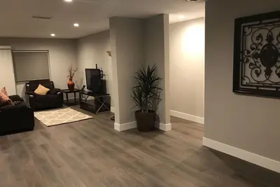 Image de La maison qui vous convient, car elle est confortable, a un emplacement incroyable