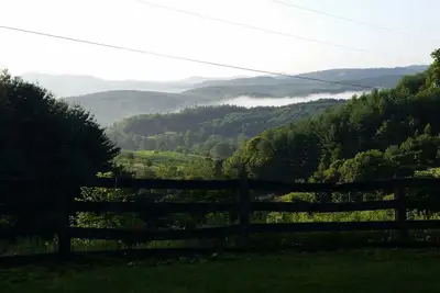 Image de Huckleberry Hideaway dans les Blue Ridge Mountains de Caroline du Nord!