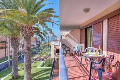 Image de Bel Appartement 2 Chambres À Coucher À PROXIMITÉ De La Plage