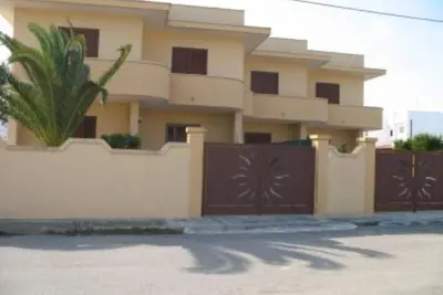 Image de Maison / villa - Campomarino di maruggio