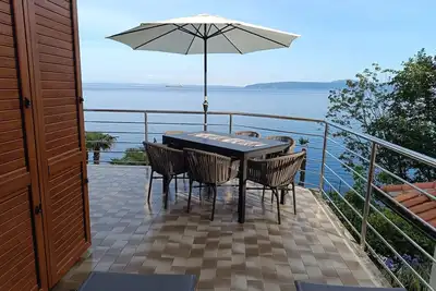 Image de Appartement de trois chambres prés de la plage Medveja, Opatija (A-7722-a)