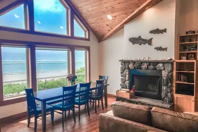 Image de Belle maison en bord de mer avec une vue imprenable
