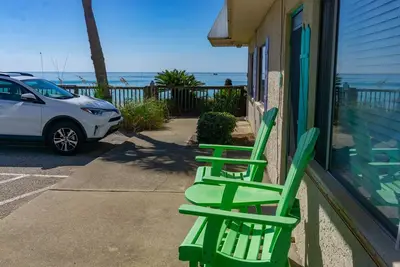 Image de Capri par le Golfe 117, récemment rénové! Étapes de la plage!