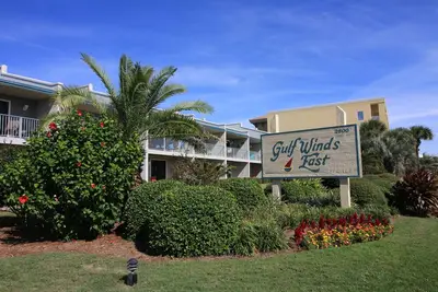 Image de Gulf Winds East 34, à quelques minutes à pied de la plage!