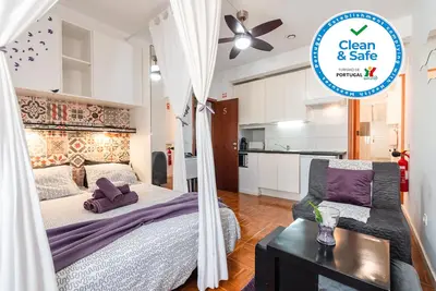 Image de Studio Violet à 100 mètres de la Plage de Peniche