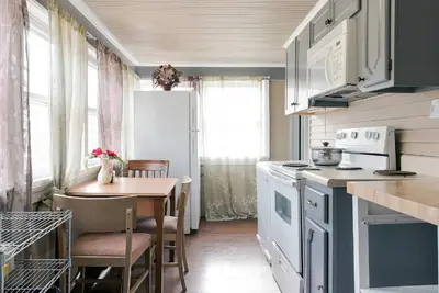 Image de Sweet Home- Upstairs