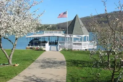 Image de Maison de ville sur le magnifique lac Chatuge. . . avec WiFi