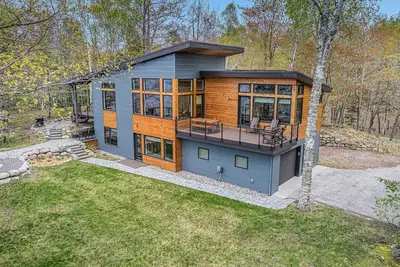 Image de Maison de luxe moderne avec privé Lake Michigan Beachfront