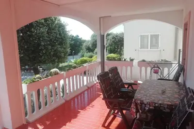 Image de Appartement d'une chambre prés de la plage Mandre, Pag (A-8655-a)