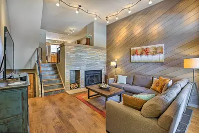Breck Ski-In Townhome - Marchez jusqu’à la rue principale et aux remontées mécaniques!