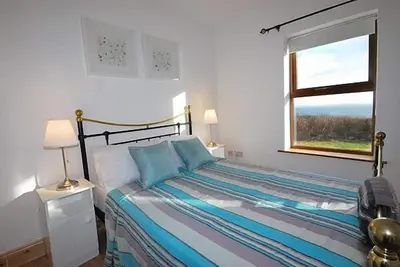 Image de Little Cottage Liss - Charme, compact et mignon