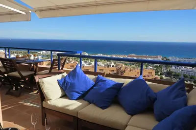 Image de Topligging: Penthouse de luxe, golf, terrasse 180 ° vue mer fantastique, Wifi gratuit