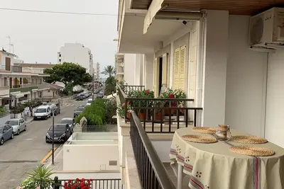 Image de Valem. À 100 mètres de la plage, avec 3 chambres et 2 salles de bains.