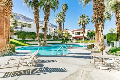 Image de Confortable et spacieux condo Canyon Grenade dans le sud Ps w / piscines, spas et des courts de tennis!