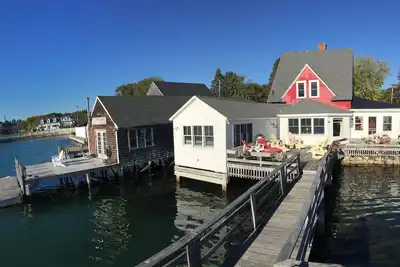 Image de EXPÉRIENCE Maine. Pas de métrique pour une indulgence unique sur l'eau. Profitez Au Maximum! !