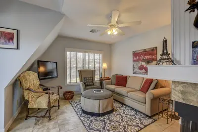 Image de The Terrace-near Downtown Historic Courthouse Square