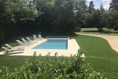 Image de Maison de vacances esprit design et déco avec piscine chauffée