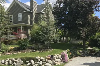 Image de Bienvenue Dans Votre Maison Loin De Chez Vous!