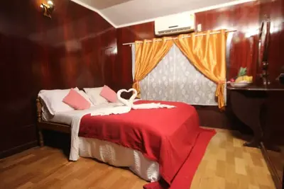 Image de Cosy Houseboats