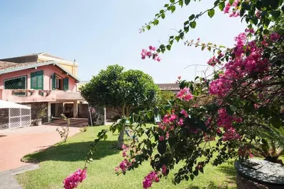 Image de Charme sicilienne Villa Avec Parc entre l'Etna et Taormine environs de The Sea. Wifi gratuit